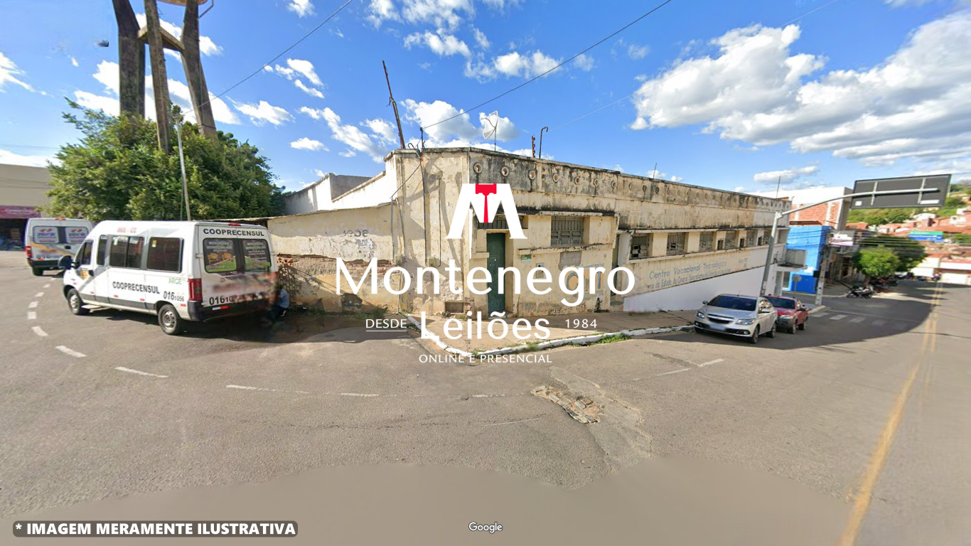 Prédio (de argamassa) em Orós/CE.